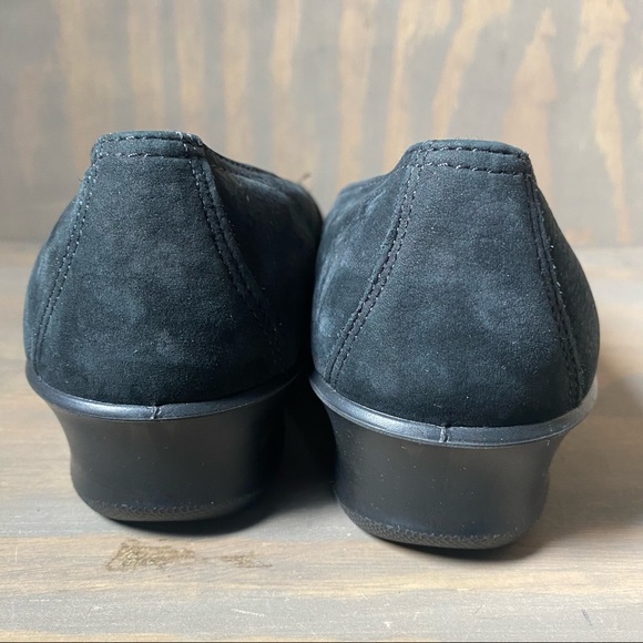 Ecco Lazer Cut Perforated Soft Wedge Slip-On Shoes 40 - Picture 4 of 12